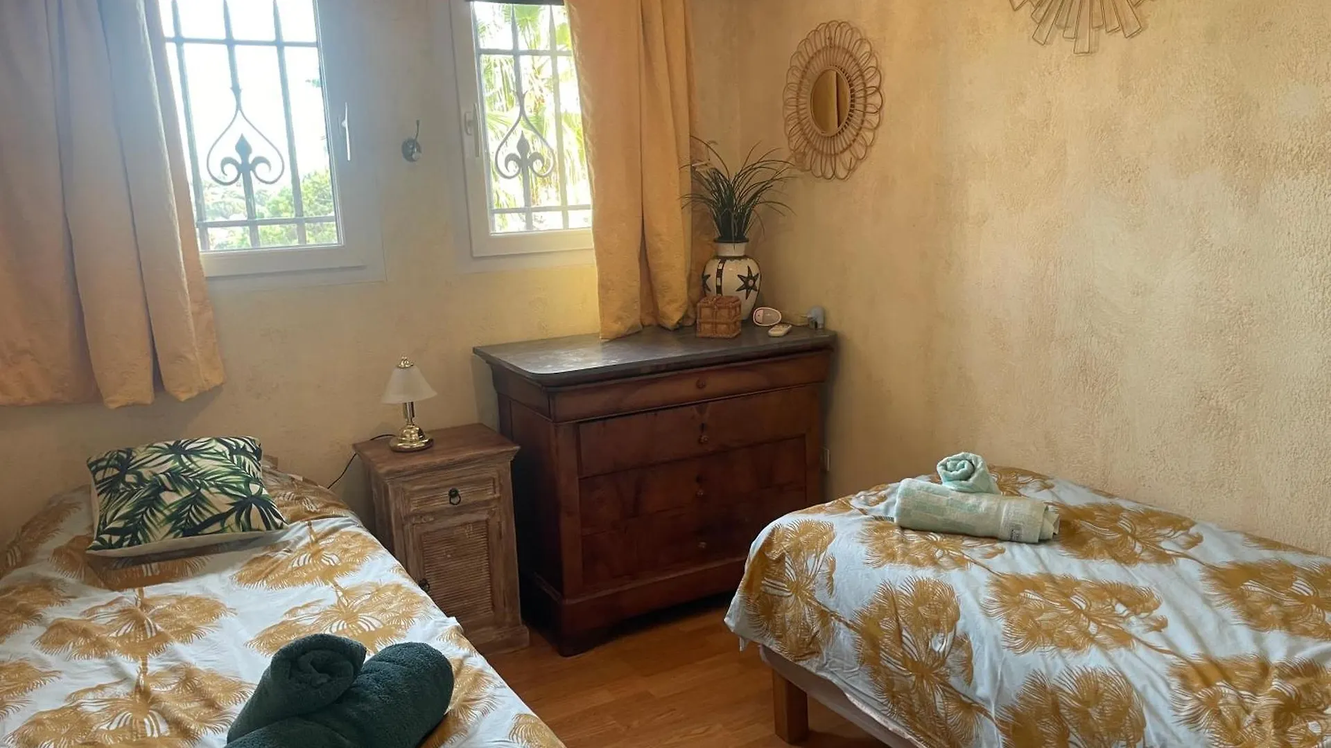 Tres Belle Maison Piscine Chauffe 210M2 Climatise Sainte-Maxime Holiday home