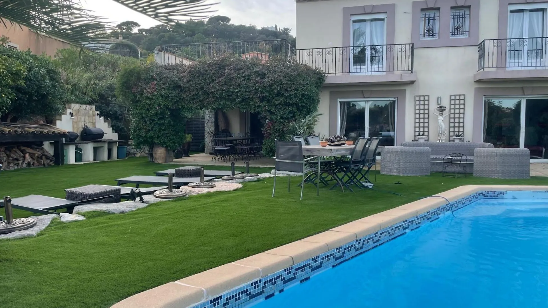 Holiday home Tres Belle Maison Piscine Chauffe 210M2 Climatise Sainte-Maxime